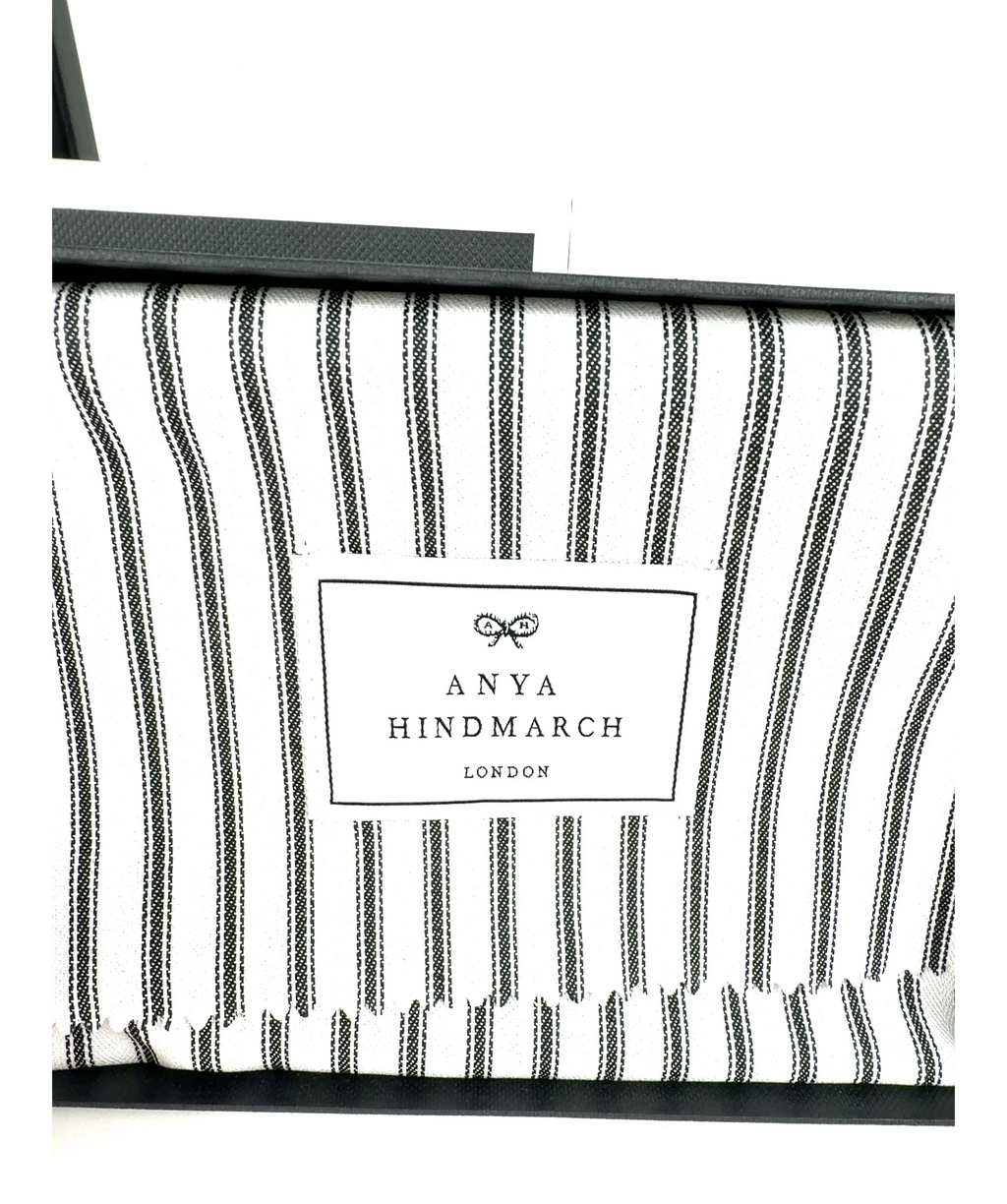 Anya Hindmarch Pink Colour — label