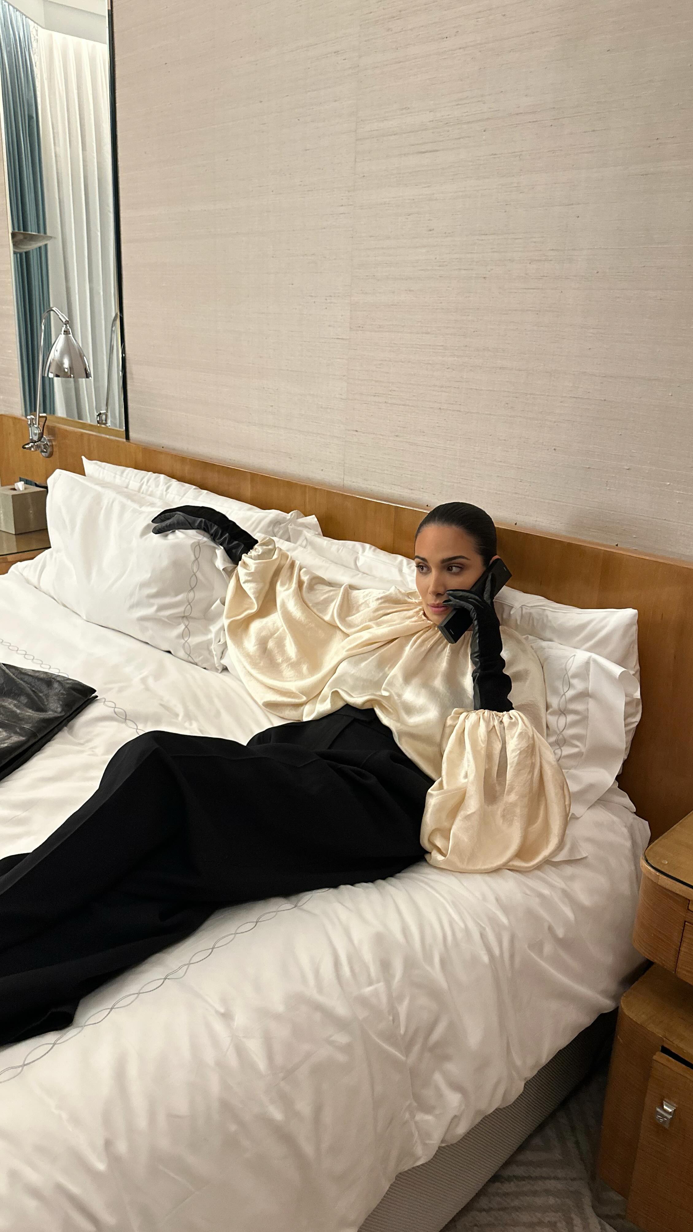 H&M Cream Voluminous Balloon Sleeve Blouse UK L