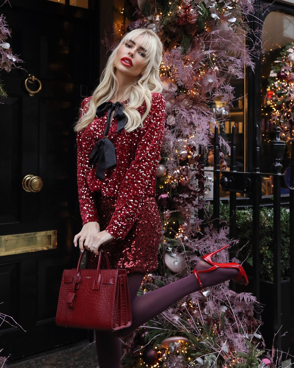 Amy & Clo en Vongue Red Sequin Tie Front Top UK S