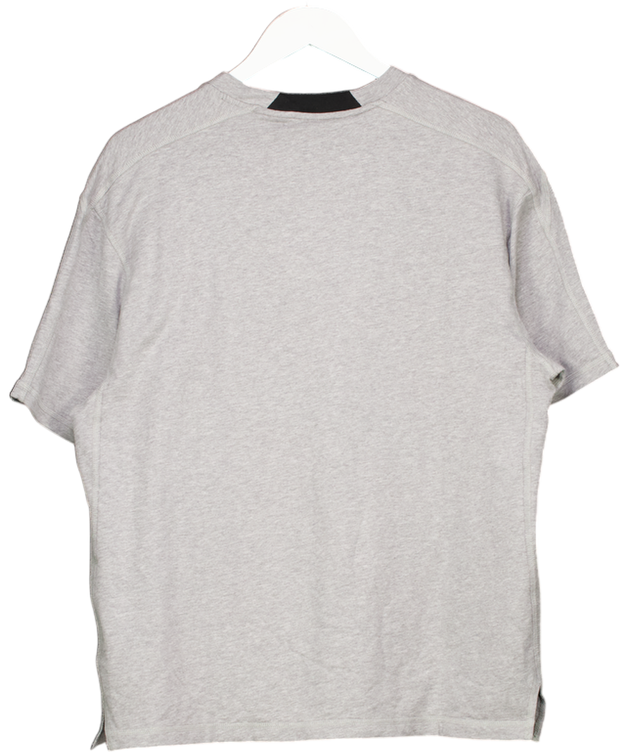 adidas Grey Essentials T-shirt UK M