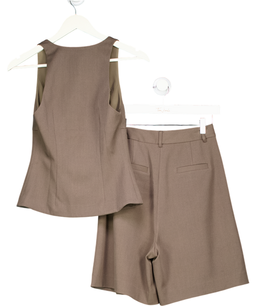 BAYSE 2-piece Mika Shorts And Reeve Halter Waistcoat Top Set - Mink Brown UK XS