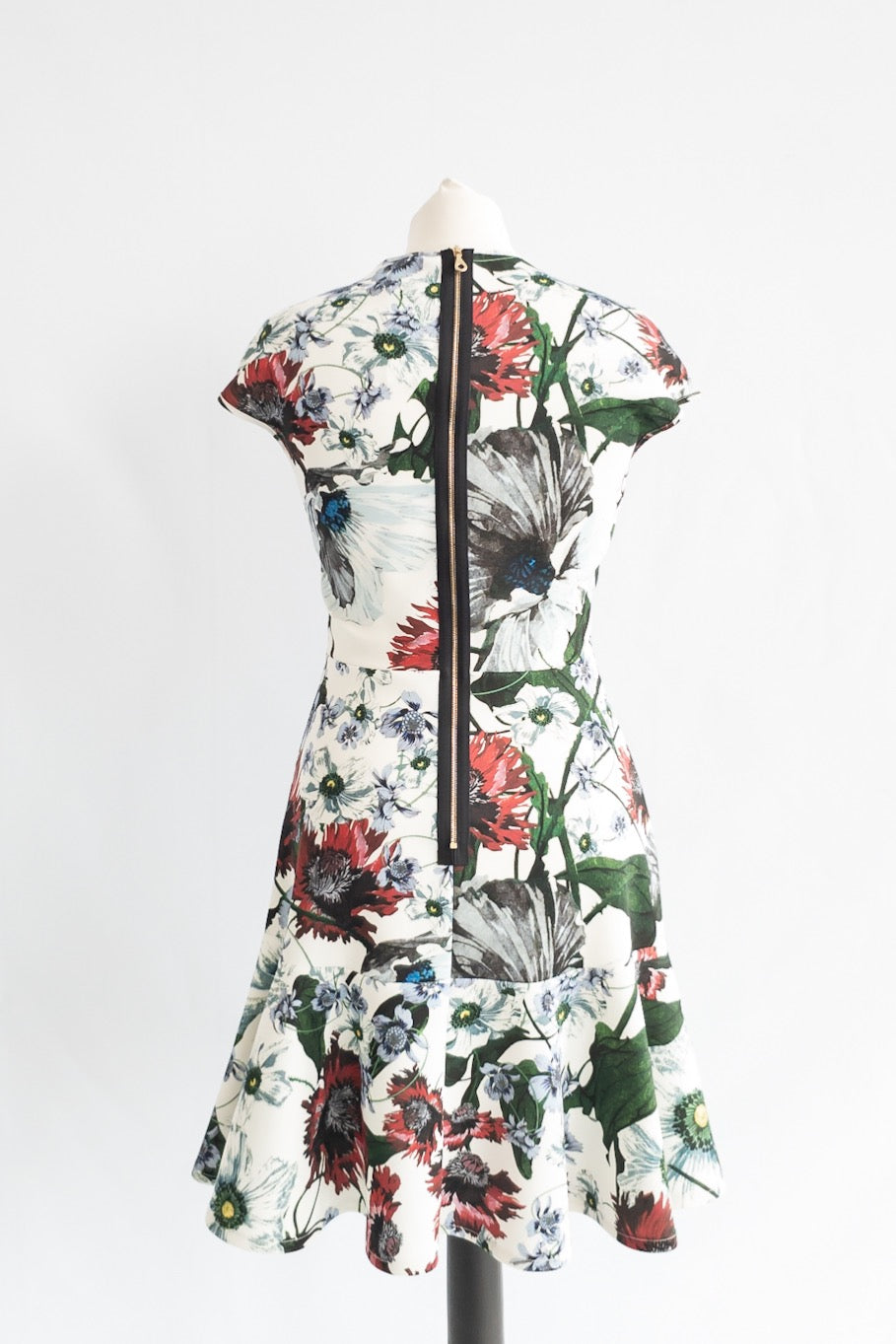 Erdem White Floral Darlina Yuki Garden Neoprene Jersey Dress  UK 10