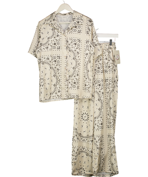 Miss Lady 2-piece Cream Black & White Paisley Short Sleeve With Trousers UK M