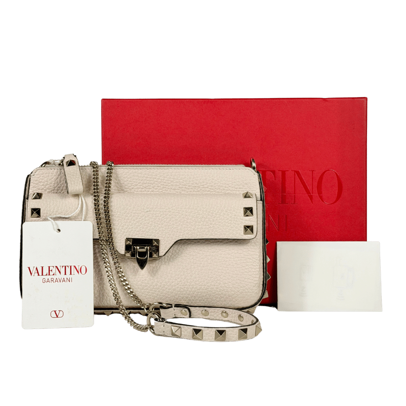 VALENTINO GARAVANI Rockstud Chain Pouch In Grainy Calfskin Leather In Cream / Gold