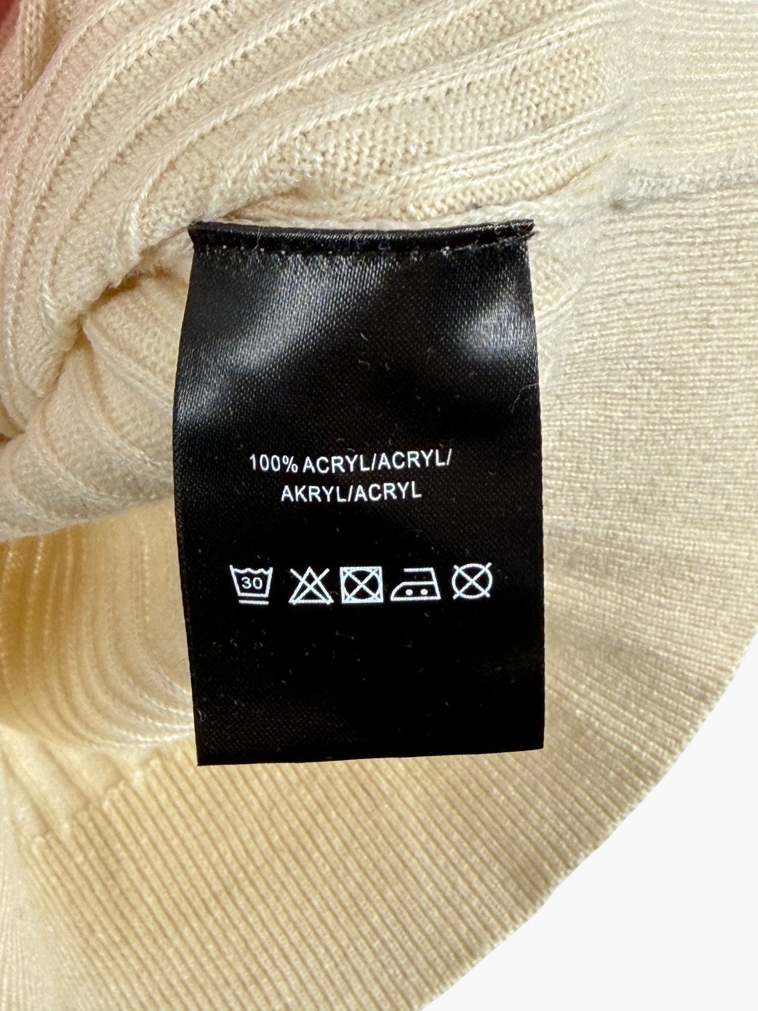 FERAUD Cream Limited Edition Ribbed Sweater UK M