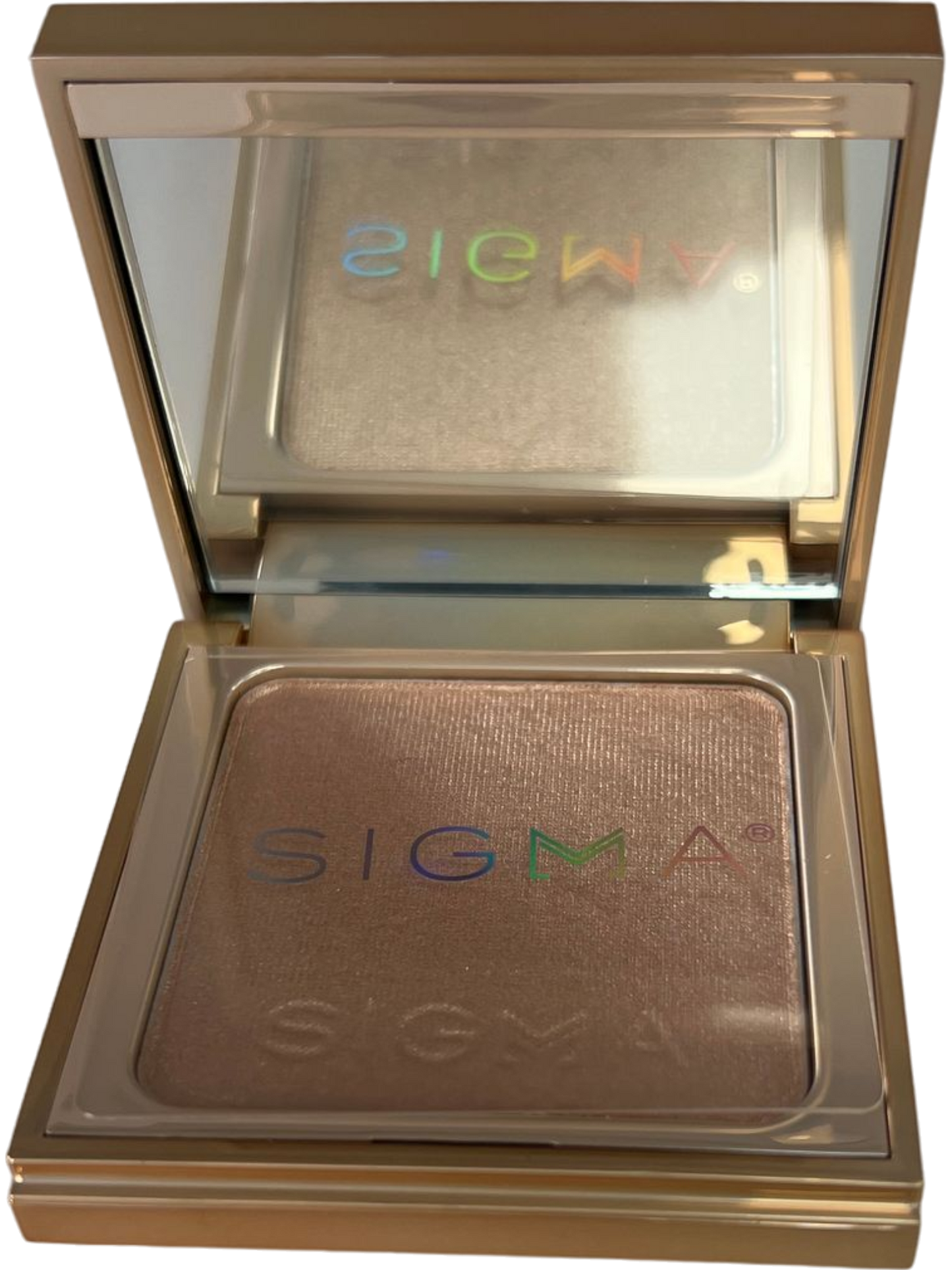 Sigma Beauty Sizzle Highlighter Makeup Compact