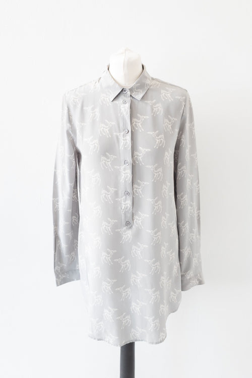 Equipment Dove grey longline deer print washed Silk Shirt UK S