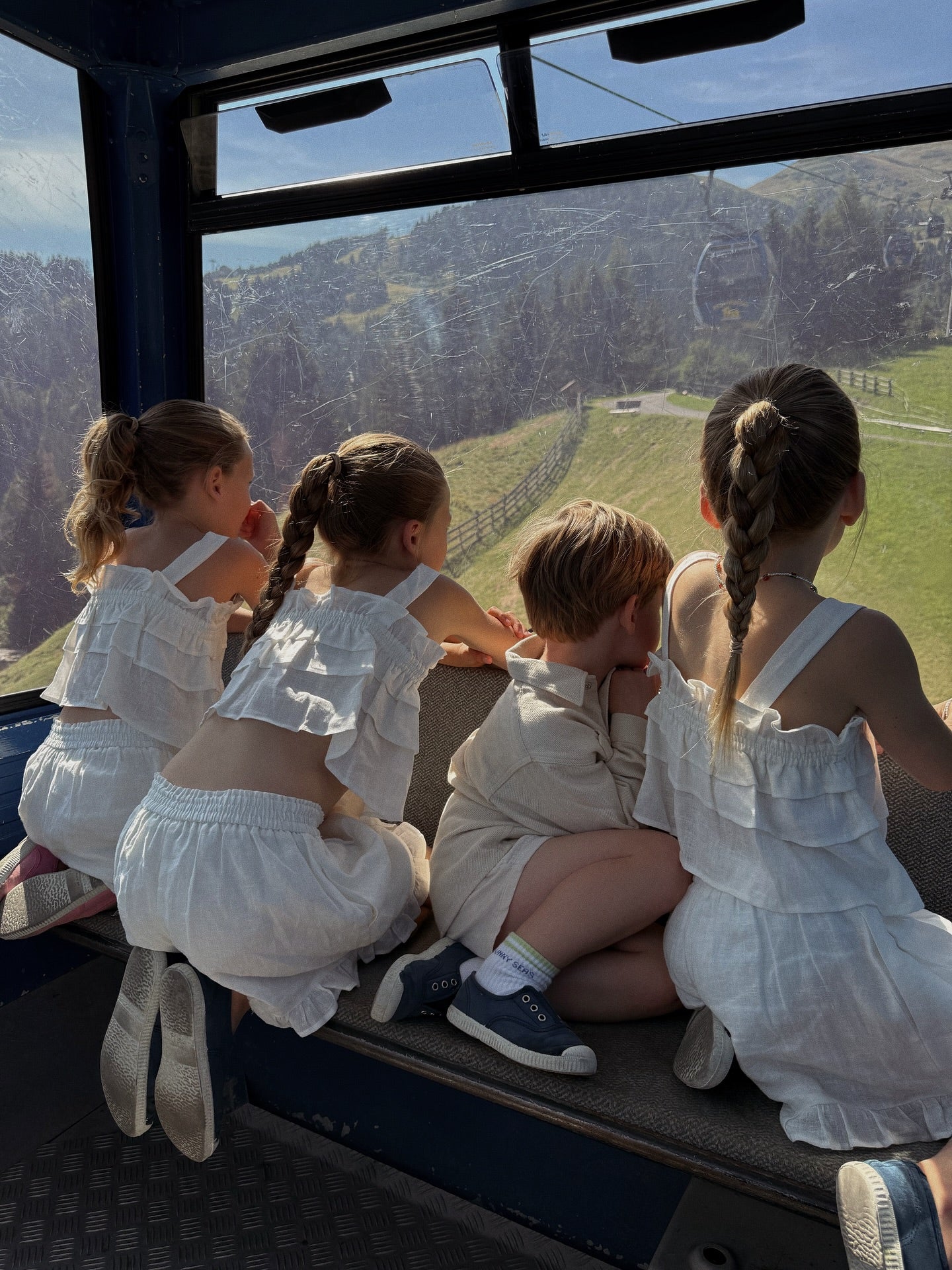 ZARA 2-piece Ivory White 100% Linen Ruffle Top And Shorts Set 8-9 Years