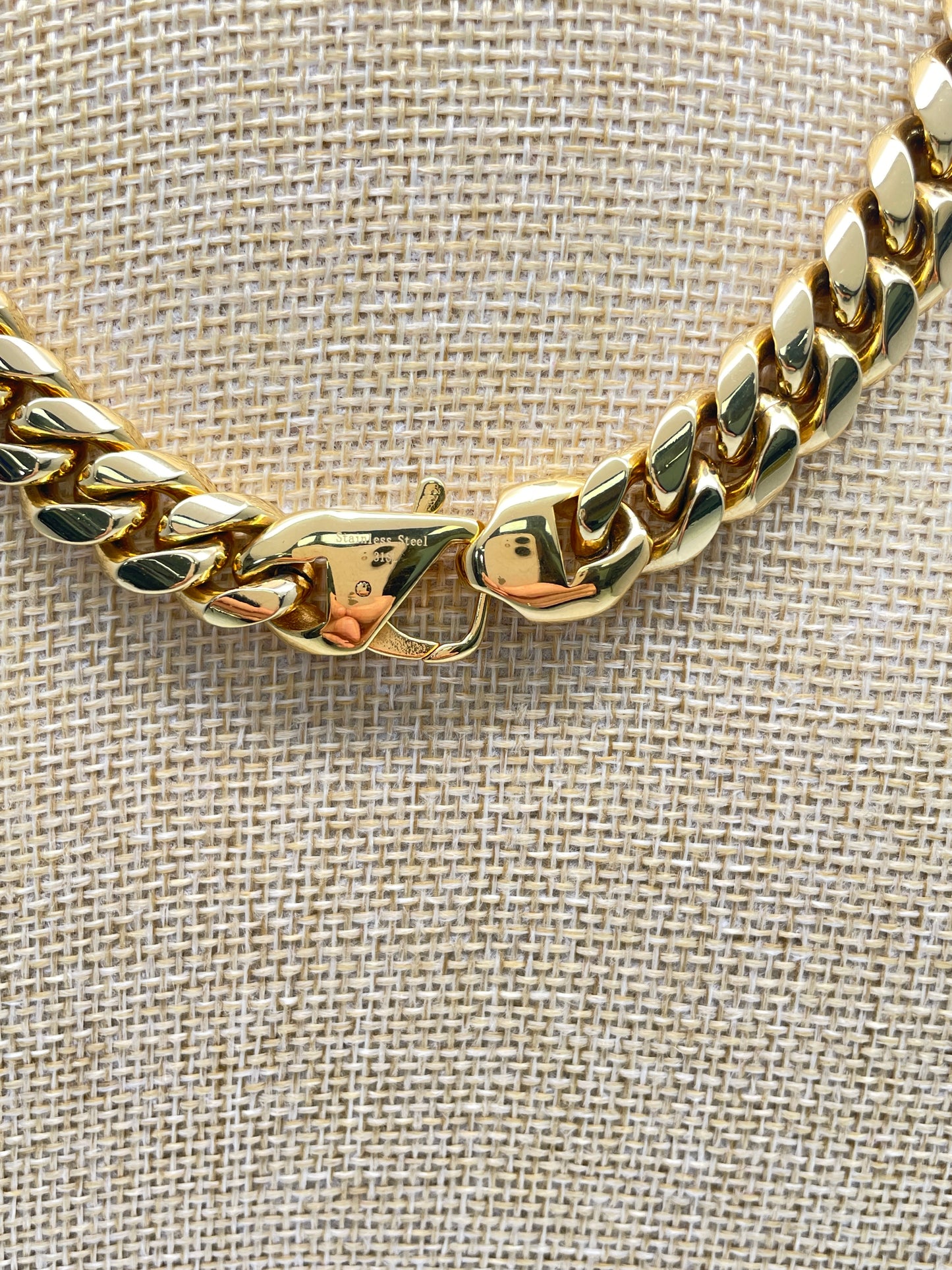Yellow Gold 18k Plated Chubby Chain Link Necklace