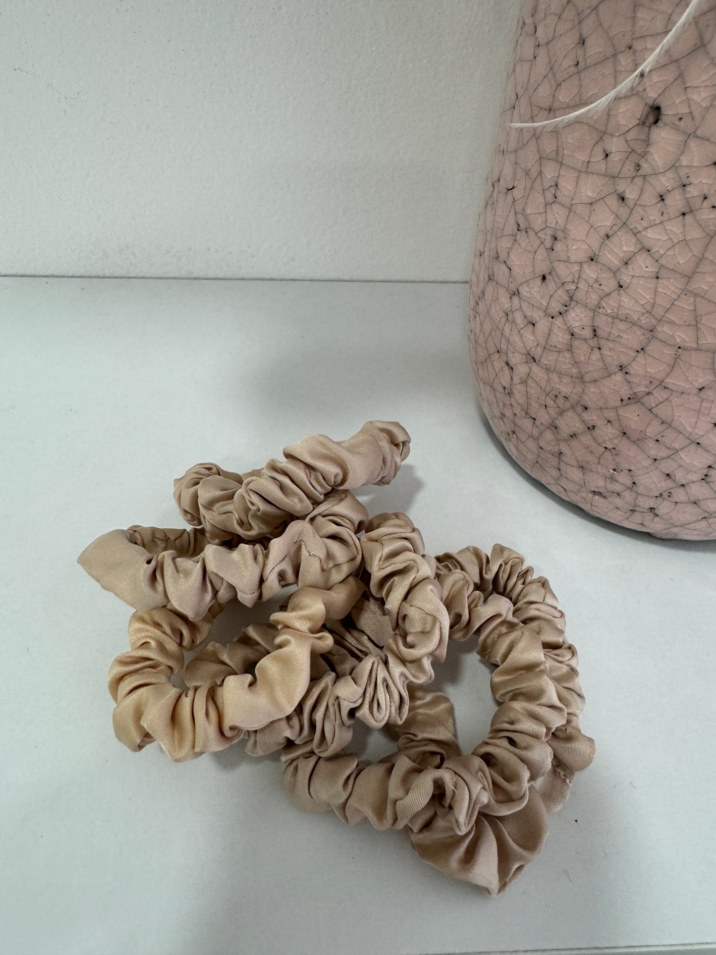 SCRUNCHI  Set Of 6 Nude Satin Scrunchies In Gift Box