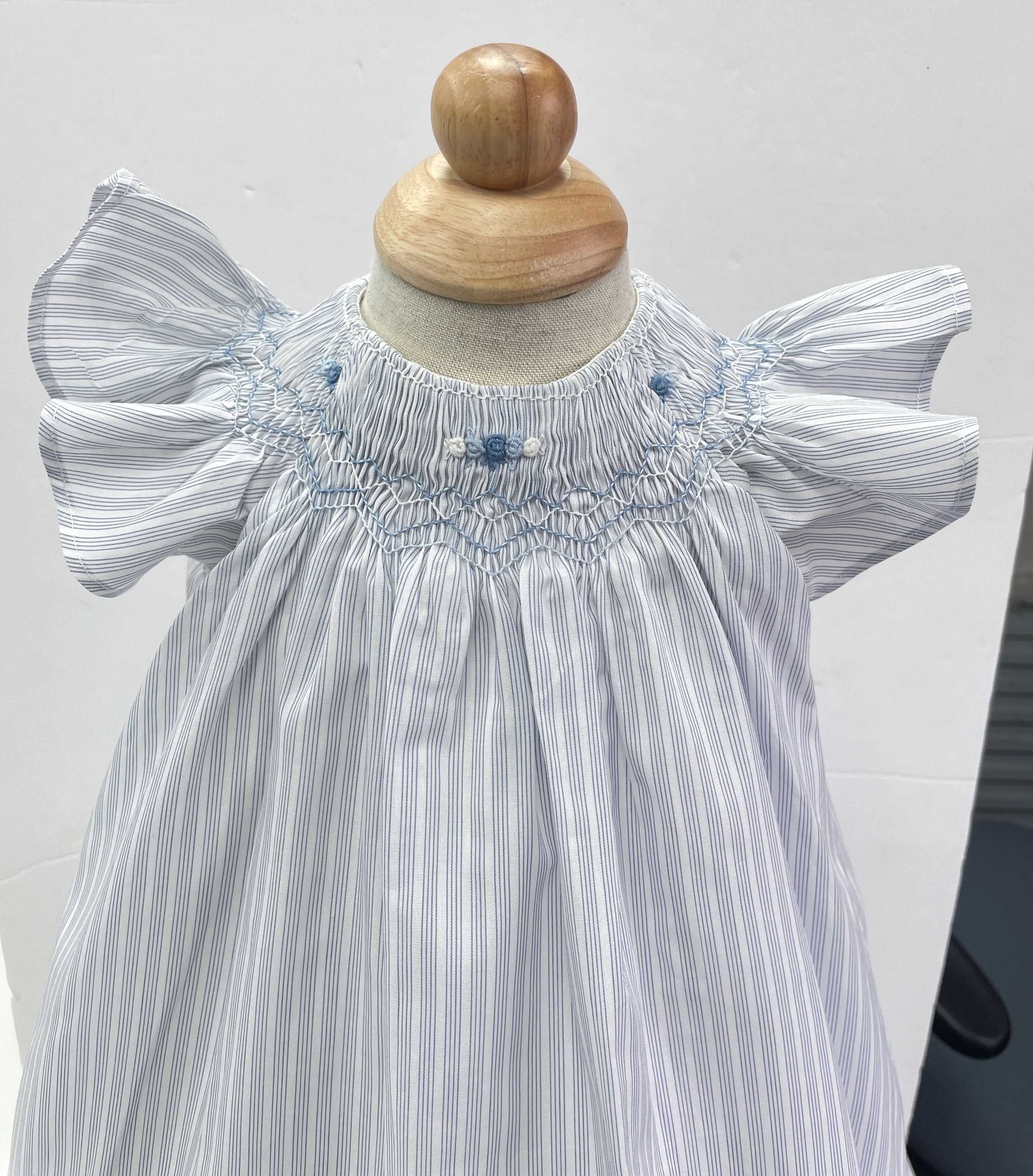 Tartine et Chocolat Blue Lavande Striped Embroidered Smocked Dress  0-1 Month (Newborn))