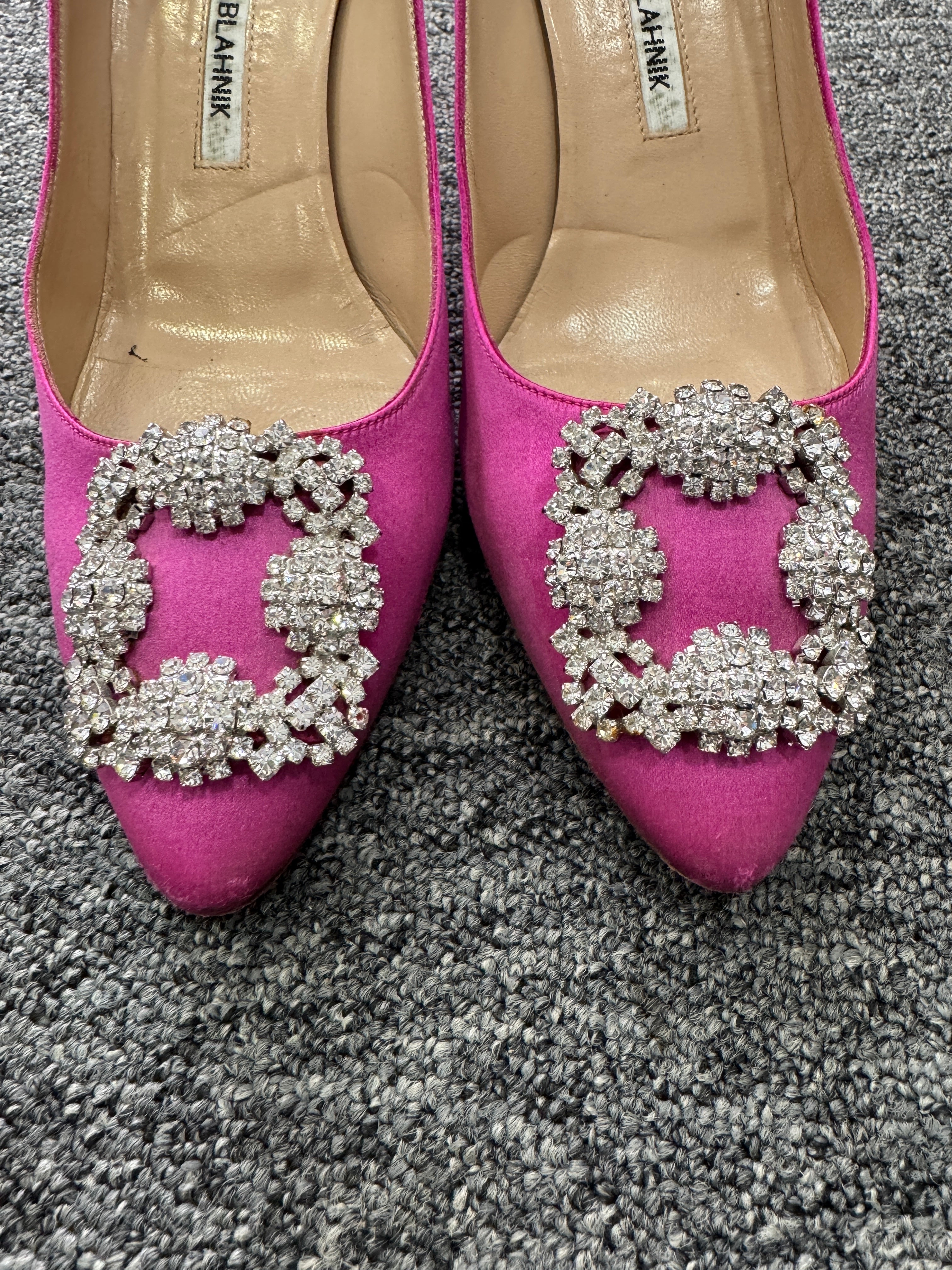 Manolo Blahnik Fuchsia Pink Satin Hangisi Jewel Buckle Pumps 90mm UK 6.5 EU 39.5 👠
