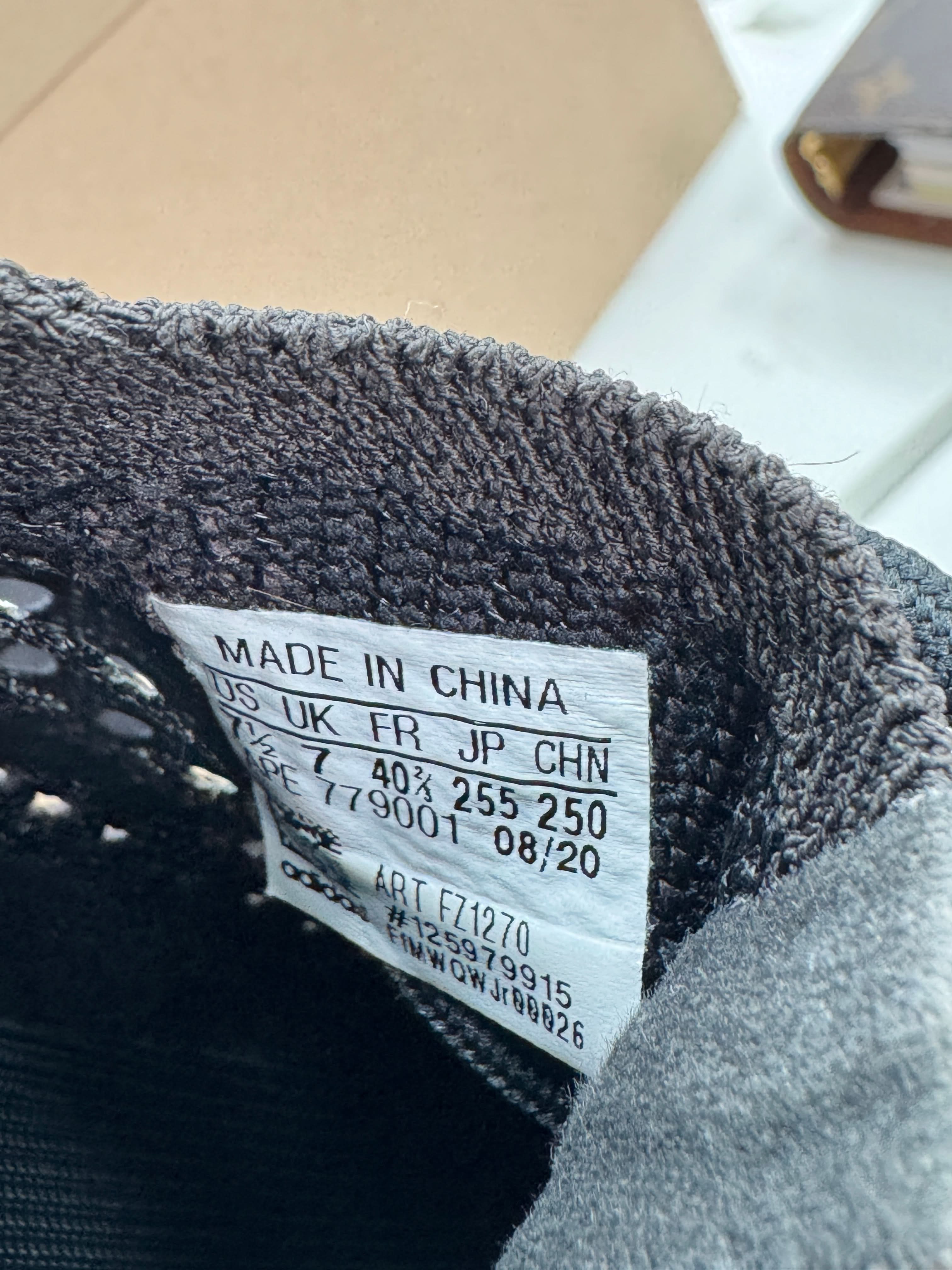 Adidas Yeezy Boost 380 Onyx Trainers UK 7 EU 40