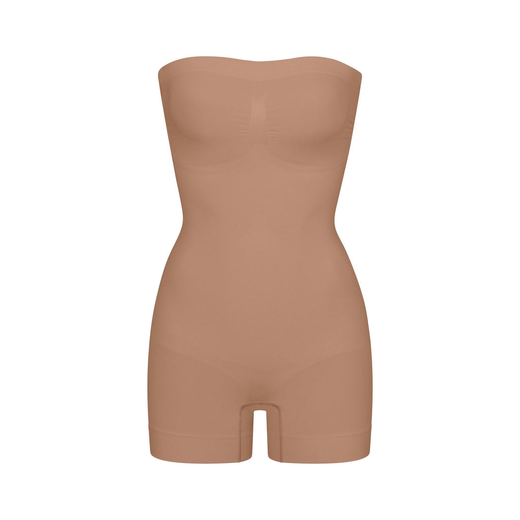 SKIMS Seamless Sculpt Strapless Shortie Bodysuit - Sienna UK M
