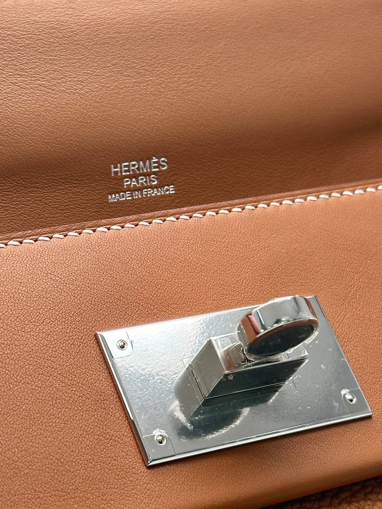 Hermès 24/24 29 Gold with Gold Hardware Handbag BOX FRESH