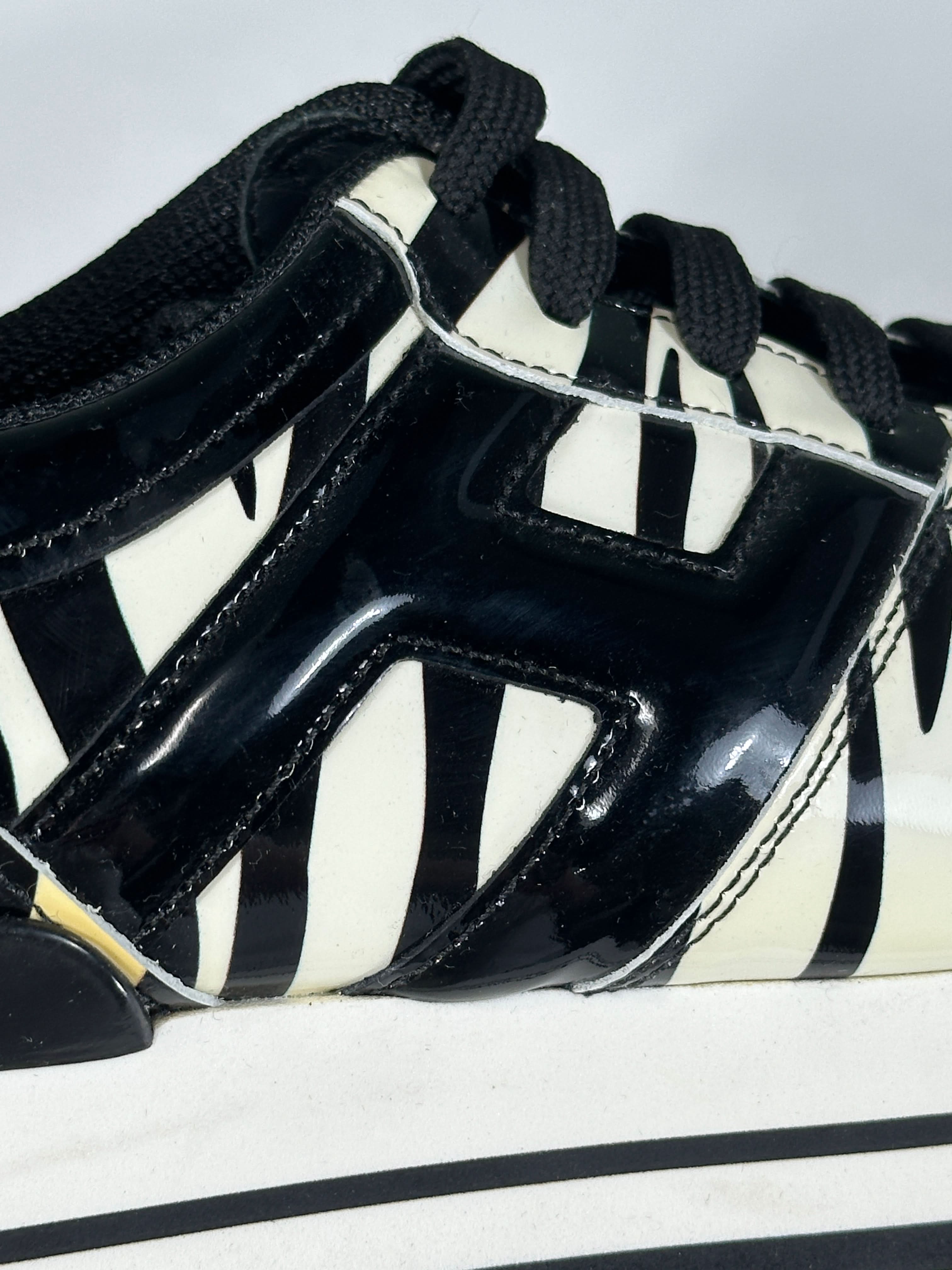 HOGAN Black & White Zebra Patent platform Trainers UK 5 EU 38 👠