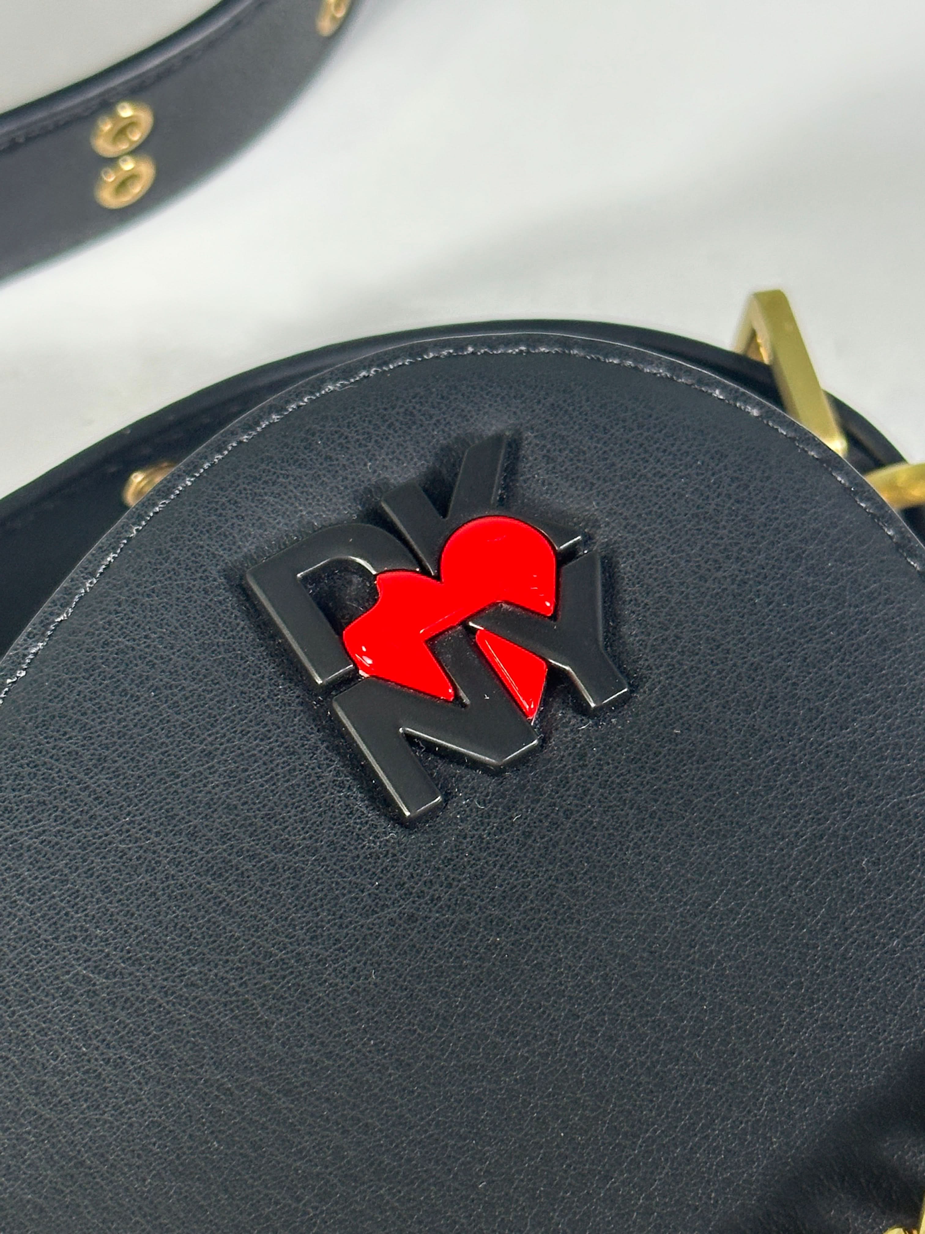 DKNY Black Heart Of NY Shoulder Bag - Black/gold