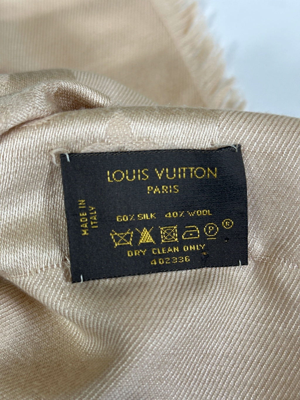 Louis Vuitton Beige Icon Monogram Wool/silk Classic Shawl
