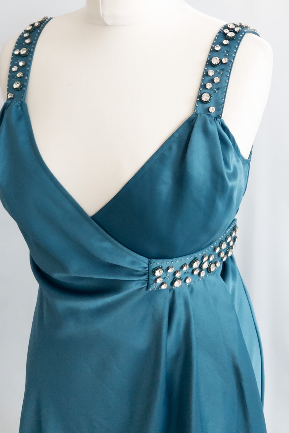 AMANDA WAKELEY Elements Green Jewelled Detail Satin Wrap Dress UK 10