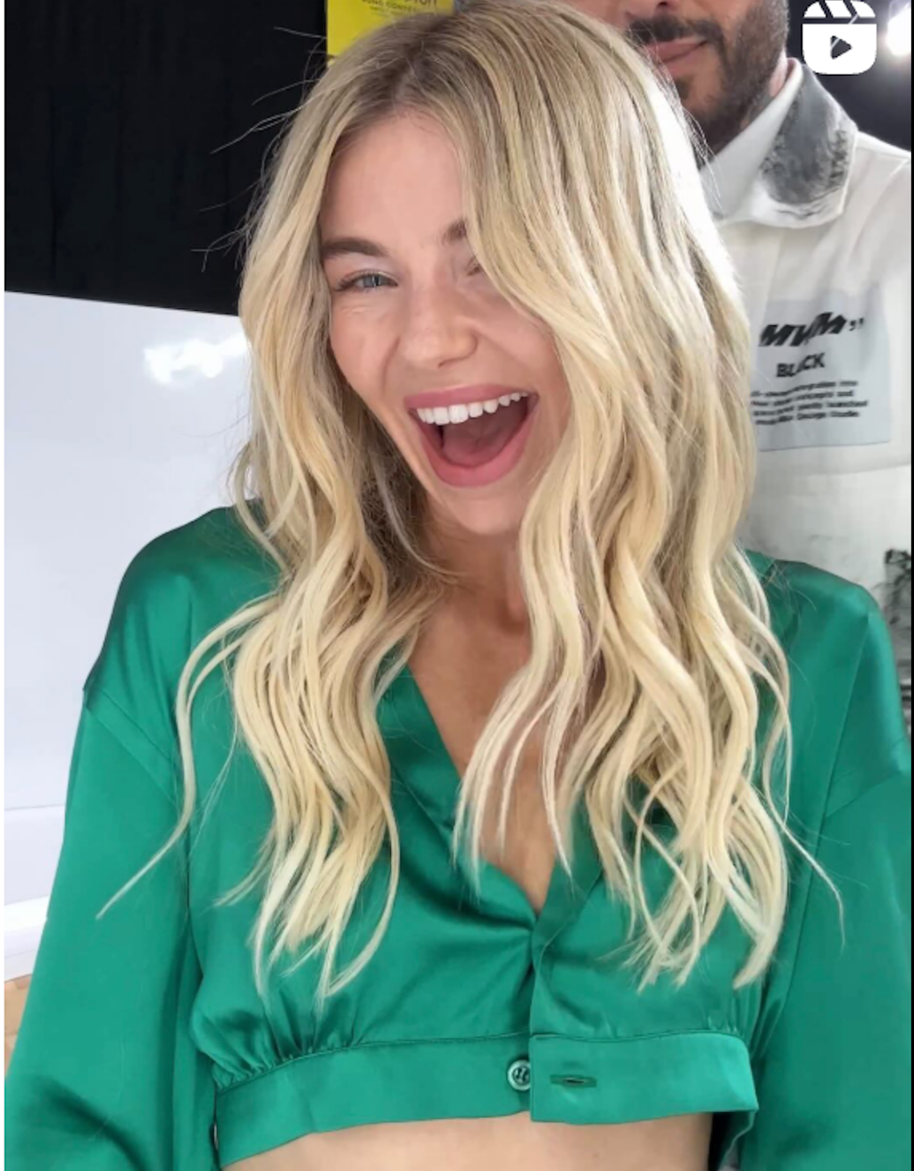 Woera Green 100% Silk Cropped Gathered Hem Shirt UK XS