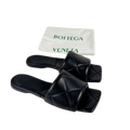 BOTTEGA VENETA Black Leather Woven Lido Flat Sandals UK 7 EU 40 👠