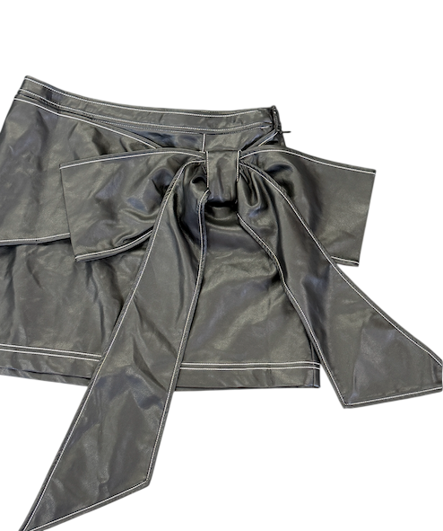 ANTHROPOLOGIE PILCRO Black Faux-leather Bow Mini Skirt UK 14
