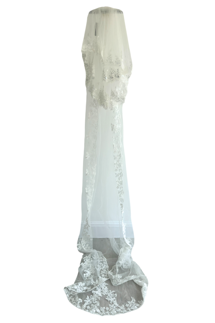 White Embroidered And Sequin Embellished Bridal Veil One Size