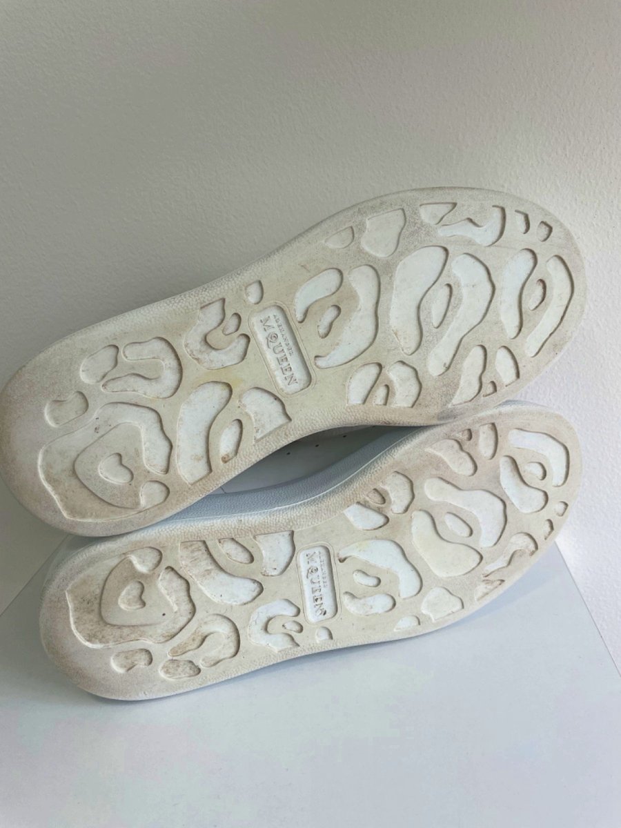 Alexander McQueen White/Black Oversized Sneakers EU 36 UK 3 - Reliked