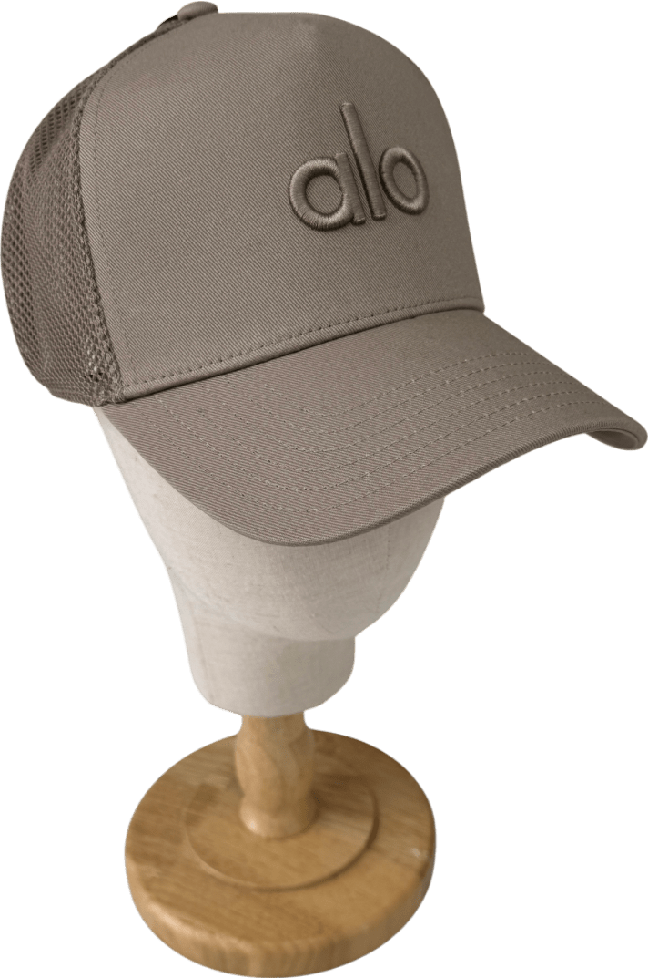 alo yoga Beige District Trucker Hat / Baseball Cap One Size - Reliked