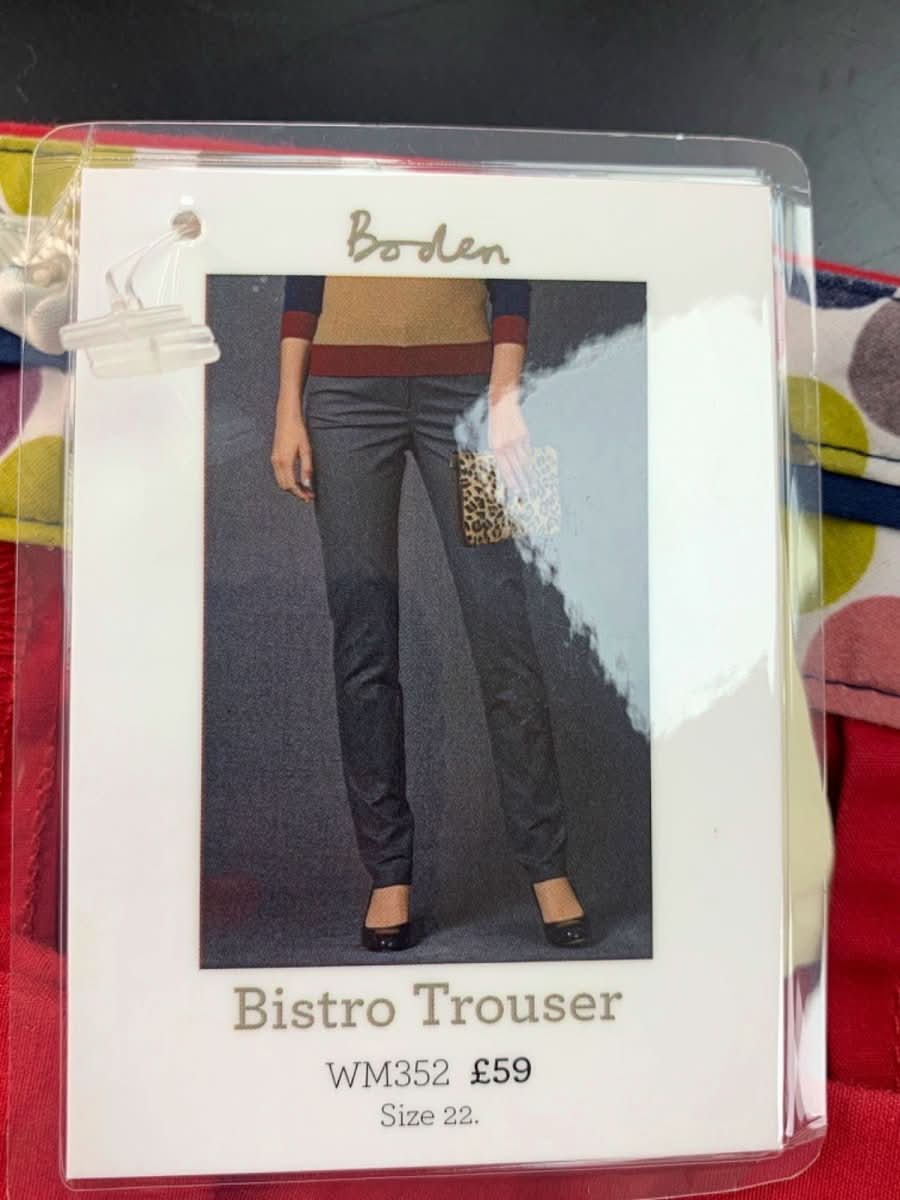 Boden Red Bistro Trouser Size 22L - Reliked