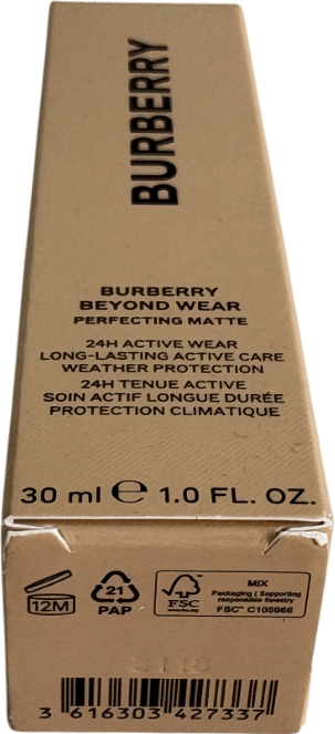 Burberry Beyond Wear Perfecting Matte Foundation 40 Light Cool 30ml - Reliked