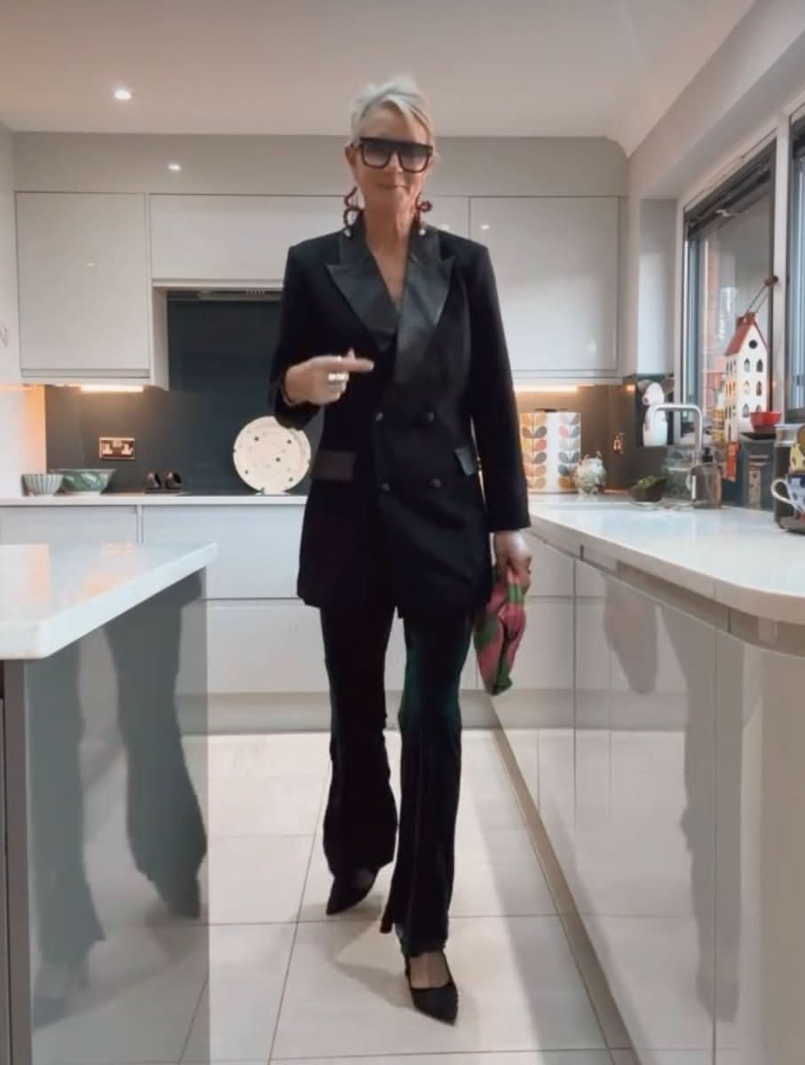 Cupshe Black Double Breasted Tux Blazer UK S - Reliked