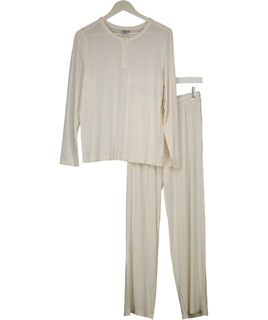 AMAZON Cream 2-piece Pjymama Set UK XS