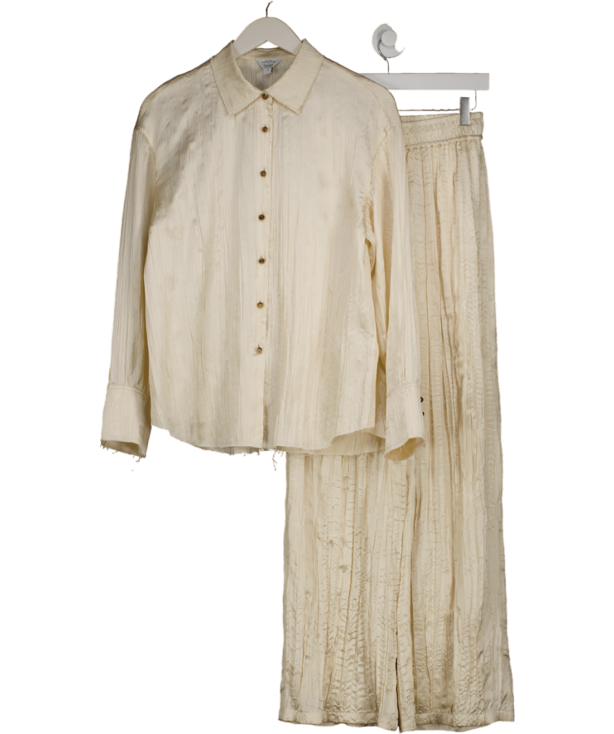 Fabrique Cream X Amelie Kateby 2 - piece Plisse Satin Trousers And Shirt UK XS - Reliked