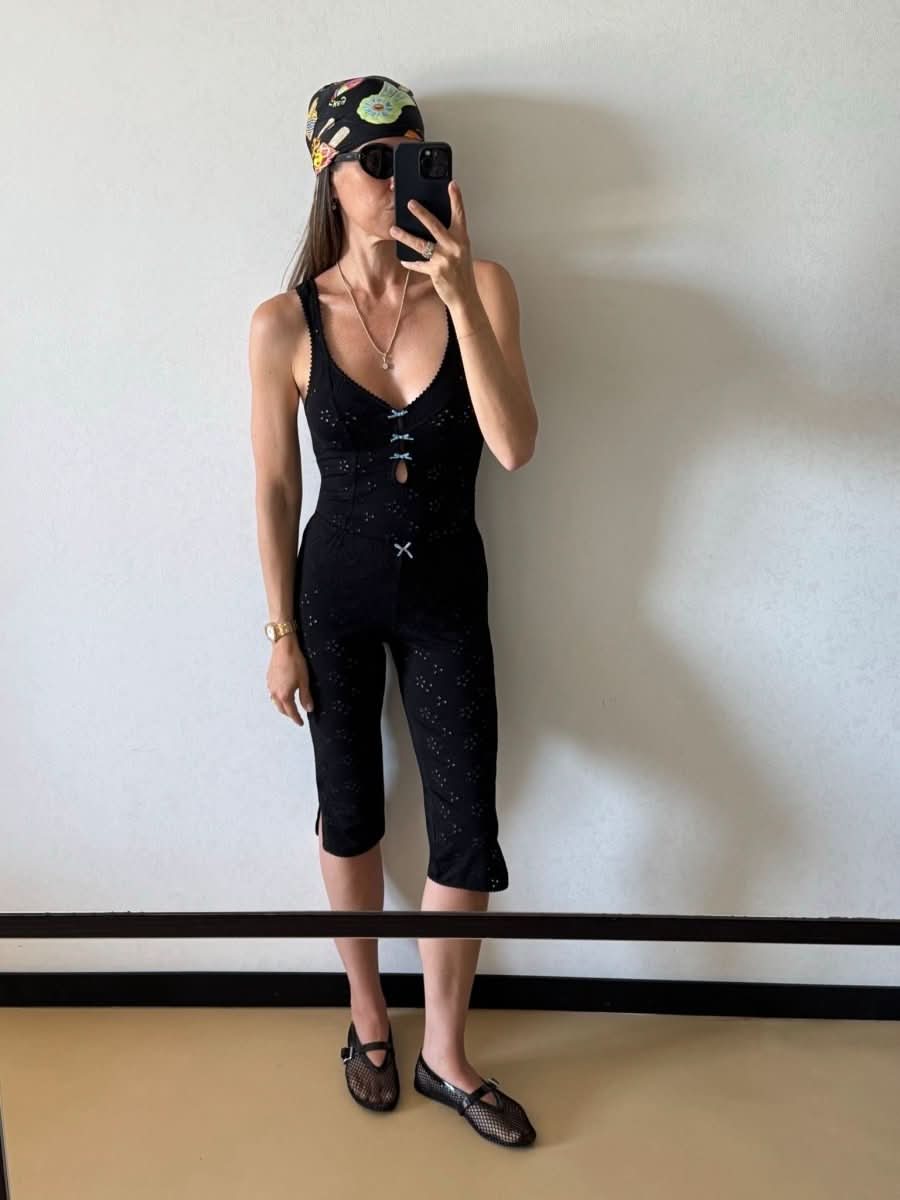 Free People 2 - piece Black Full Bloom Bodysuit And Capri Pant Set UK S - Reliked