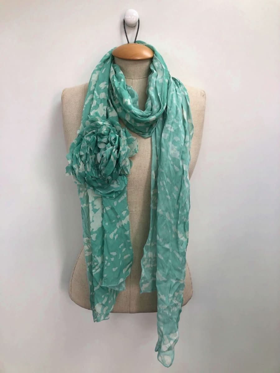 Green Abstract Print Scarf with Detachable Corsage One Size - Reliked