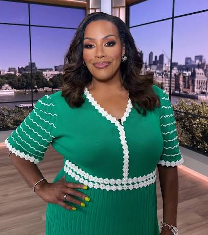 LOVE & ROSES Green V-neck Knitted Dress With White Floral Detailing UK 22