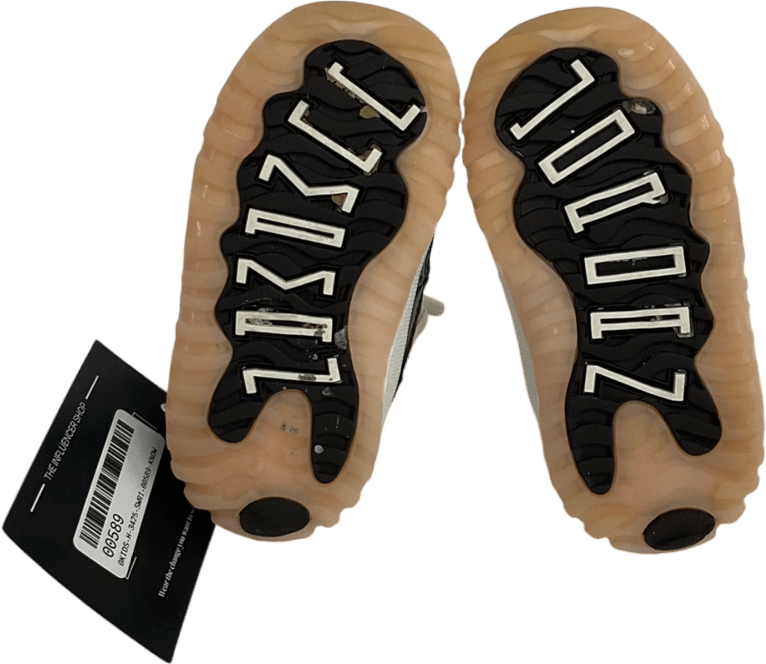 Jordan White Retro Neapolitan 11 Trainers UK 4.5 EU 21 👼 - Reliked