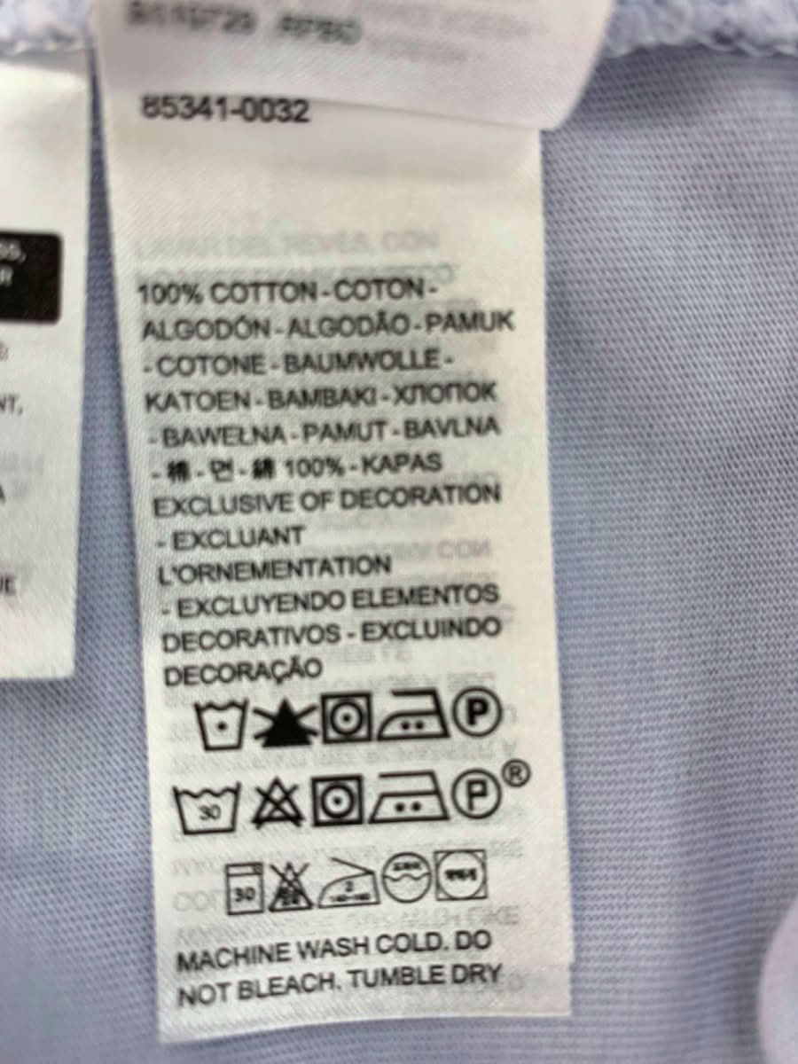 Levi's Lilac Short Sleeve V - Neck T-Shirt M - Reliked