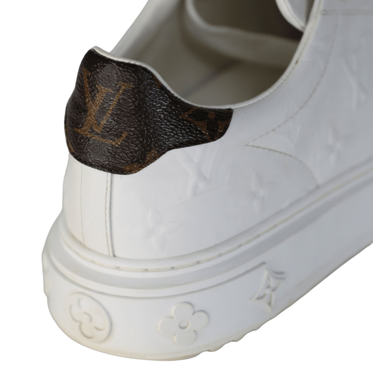 Louis Vuitton White Icon Time Out Debossed Trainers With Monogram Trim UK 4.5 EU 37.5 👠 - Reliked