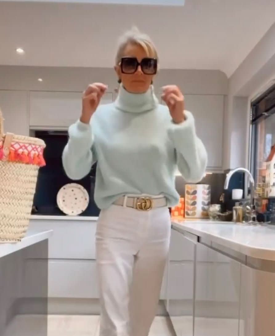 Made in Italy Supersoft Baby Alpaca Blend Roll Neck Jumper - Mint Green UK M - Reliked