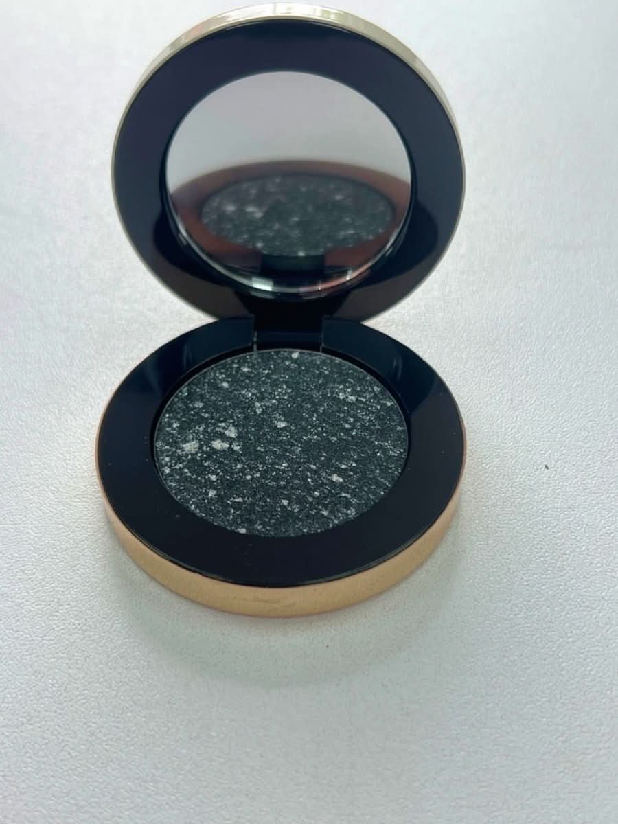 MAKE Multi - Chromatic Metal - Reflecting Eyeshadow Onyx - Reliked