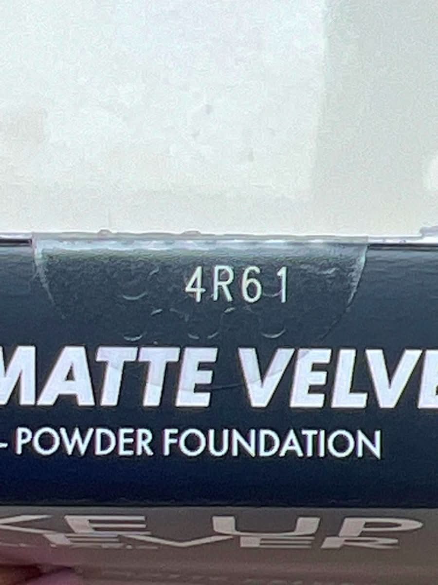 Make Up For Ever HD Skin Matte Velvet Powder Foundation Shade 4R61 11 g - Reliked