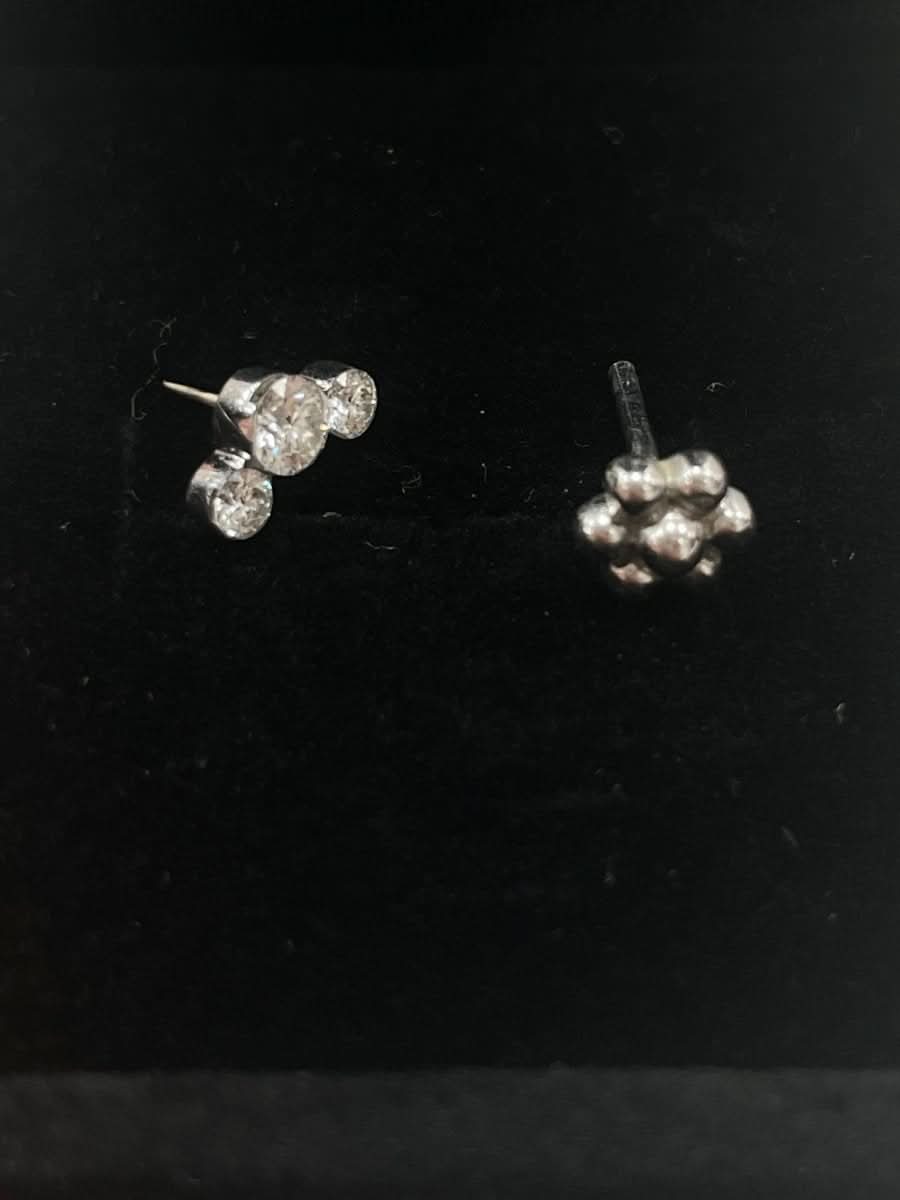 Maria Tash White Gold Three Diamond Curve Threaded Stud Earring Post 8mm - Reliked