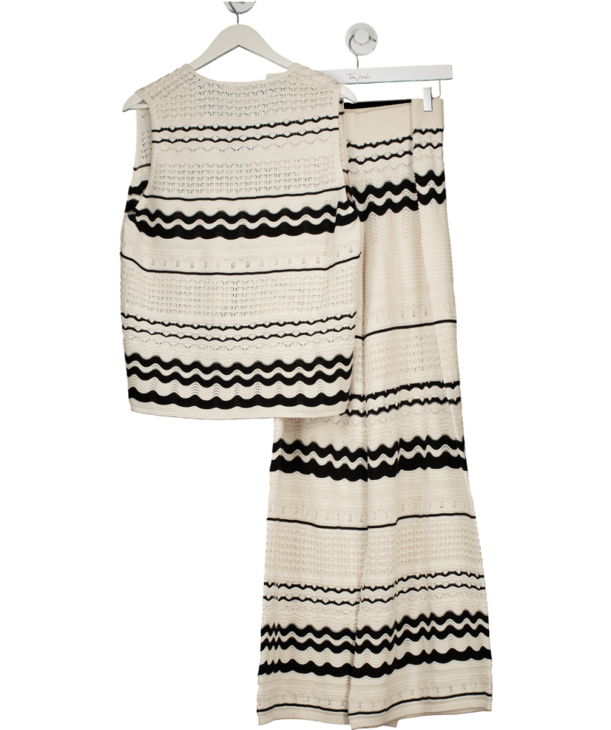 Mint Velvet 2 - piece Cream / Black Wavy Knit Trousers And Tie Front Top Set UK XL - Reliked