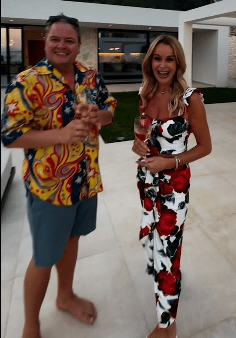 New Collection White Cream 2 - piece Rose Print Skirt & Top Set UK XS/S - Reliked