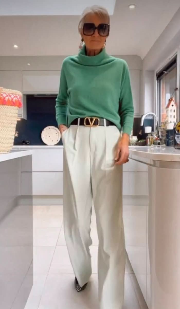 Nicola Sexton Green Super Soft Roll Neck Jumper UK S/M - Reliked