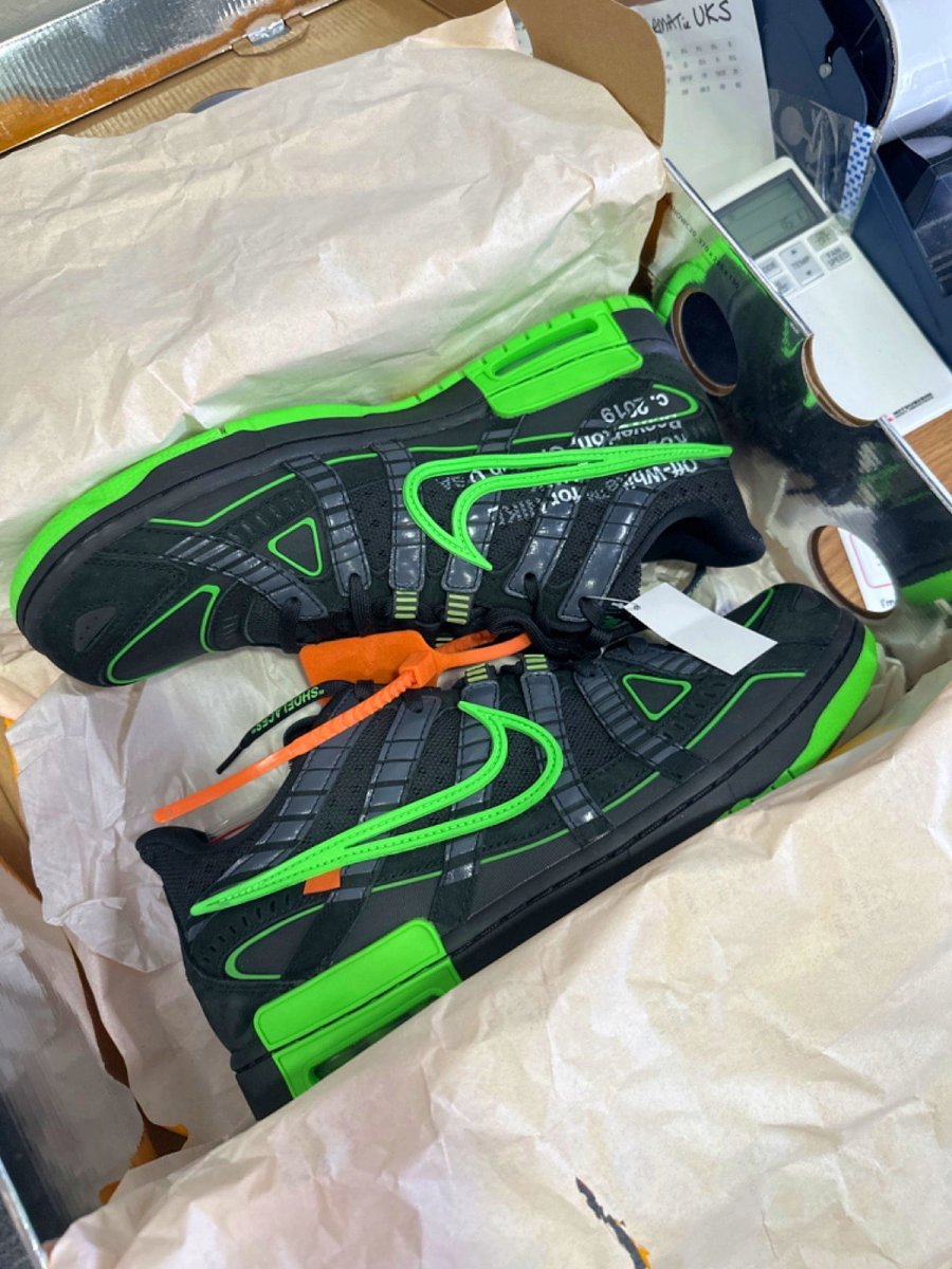 black and green offwhite dunks