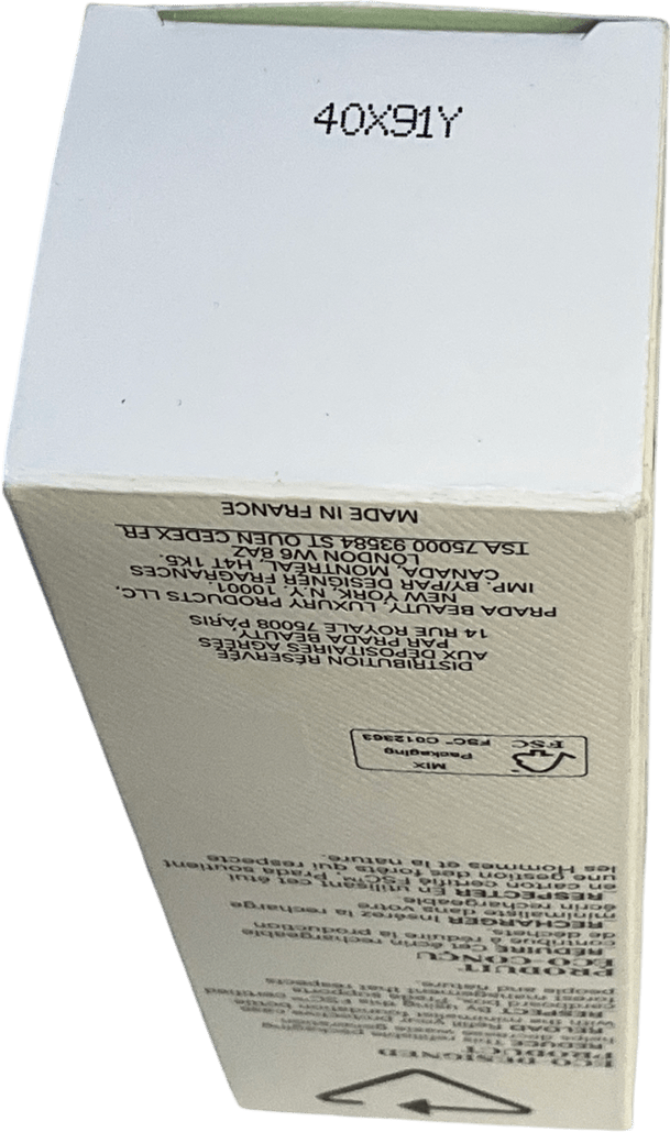 Prada Reveal Skin Optimising Refillable Foundation Medium 30ml - Reliked