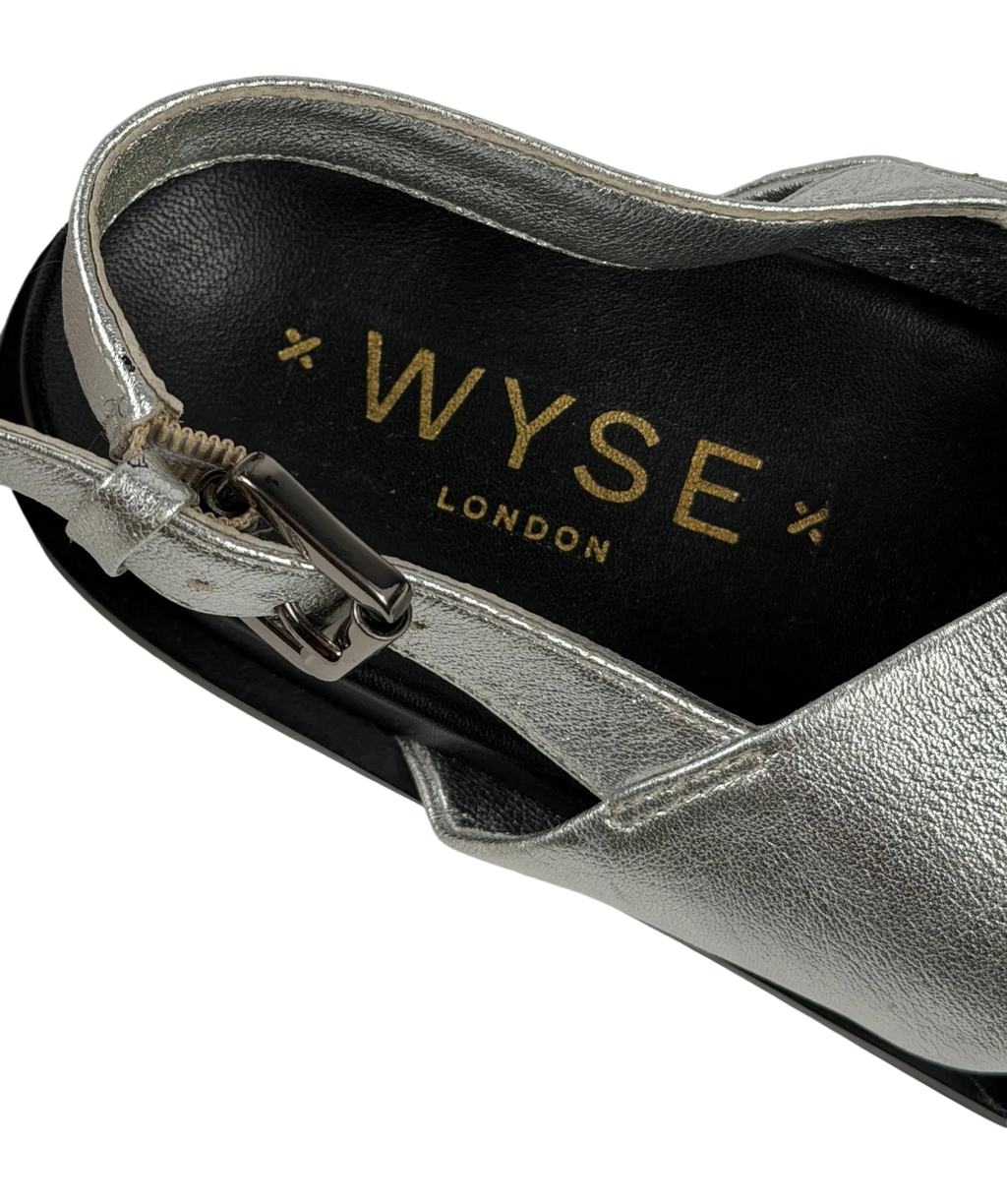 WYSE LONDON Butter Soft Leather Metallic Silver Cross Strap Footbed Sandals UK 4 EU 37
